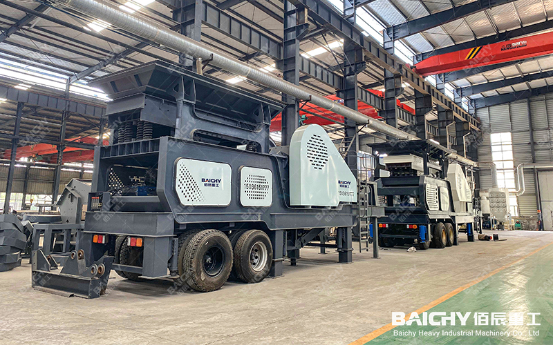 Мобильная каменная щековая дробилка мощностью 100-150 тонн в час Производитель каменн