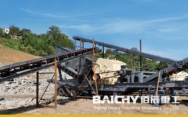 Портативная дробильная установка для твердых пород мощностью 200 т/ч