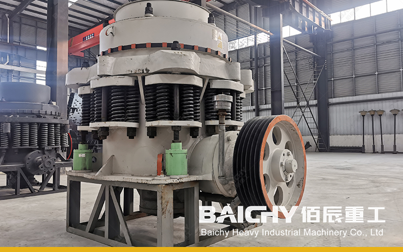 Принцип работы конусной дробилки Symons