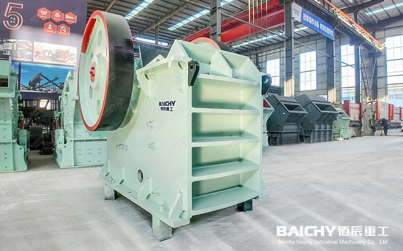 Щековая дробилка PE600x900